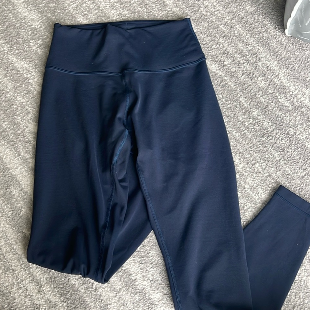 Lululemon Wunder Train contour fit leggings